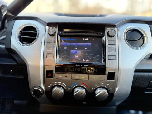 Used 2015 Toyota Tundra SR5 image 20