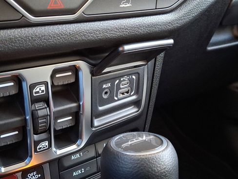 New 2026 Jeep Gladiator Willys image 11