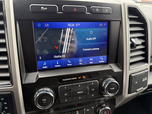 Used 2020 Ford F150 Lariat AWD/4WD image 9