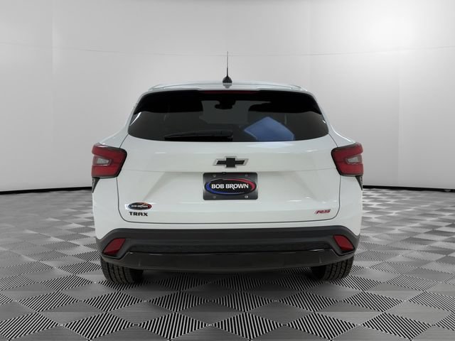 Used 2024 Chevrolet Trax RS w/ Sunroof Package FWD image 4