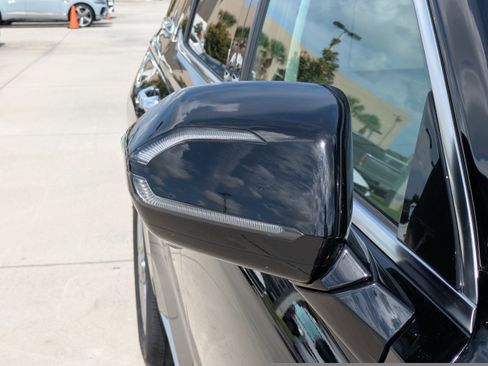Used 2020 Hyundai Palisade Limited FWD image 8