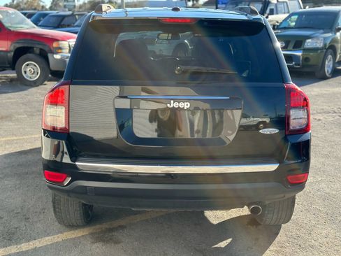 Used 2017 Jeep Compass High Altitude FWD image 15