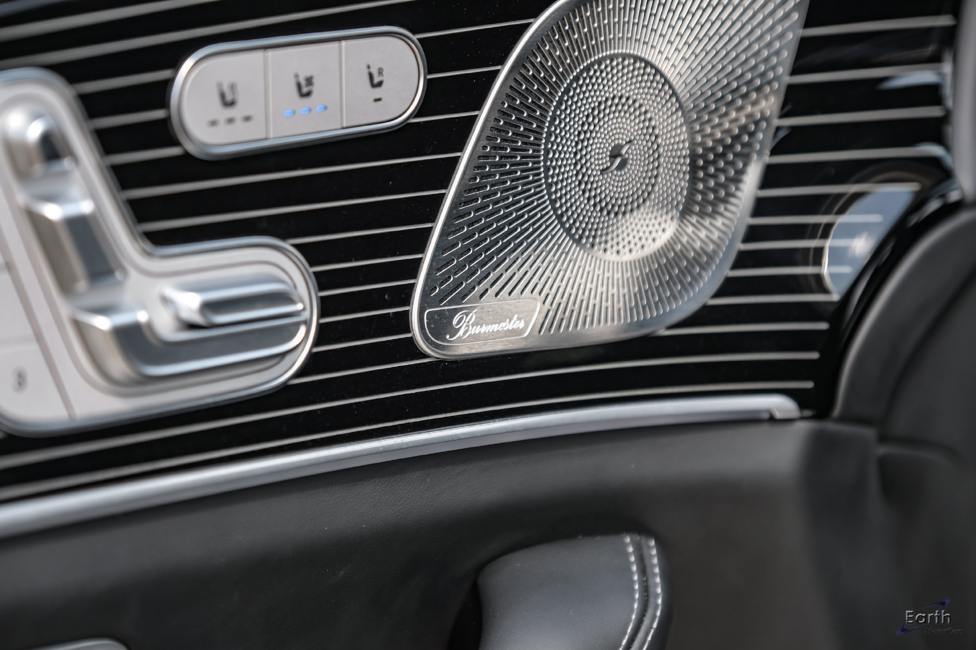 Used 2024 Mercedes-Benz Maybach GLS 600 4MATIC image 94