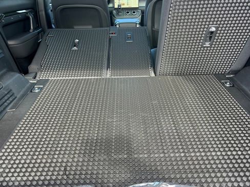 New 2026 Land Rover Defender 110 X image 28