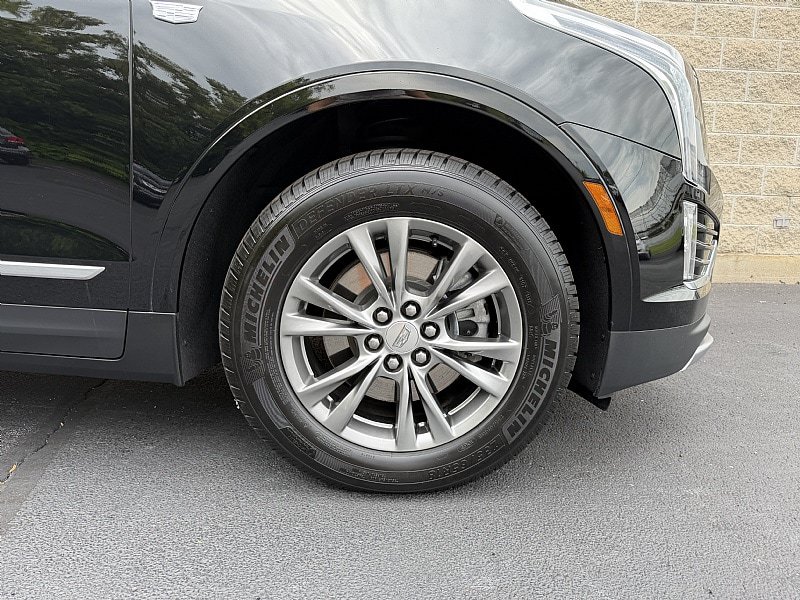 Used 2023 Cadillac XT5 Premium Luxury w/ LPO, Floor Liner Package AWD/4WD image 30