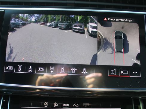 Used 2025 Audi Q7 3.0T Premium AWD/4WD image 62