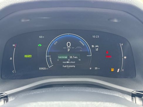 Used 2025 Toyota Camry SE FWD image 23