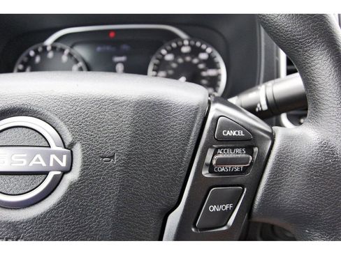 Used 2022 Nissan Frontier SV image 15