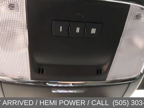 Used 2023 Dodge Charger R/T w/ Technology Group RWD image 30
