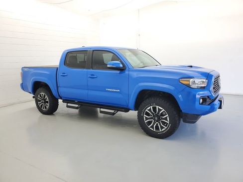 Used 2021 Toyota Tacoma 2WD Double Cab image 4
