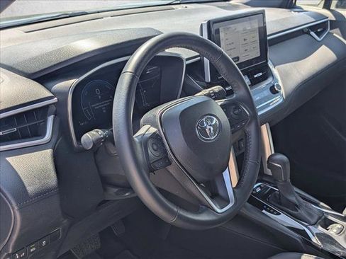 Used 2024 Toyota Corolla Cross AWD Hybrid w/ Convenience Package image 8
