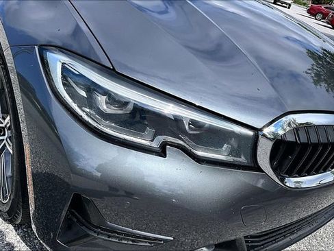Used 2020 BMW 330i xDrive Sedan w/ Premium Package AWD/4WD image 35