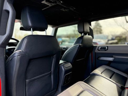 Used 2021 Ford Bronco Wildtrak image 17