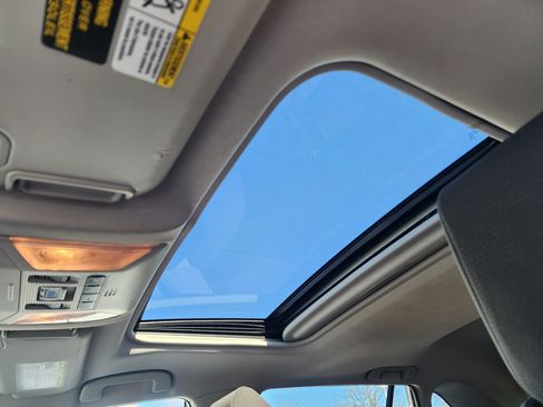 Used 2019 Toyota RAV4 XLE image 26