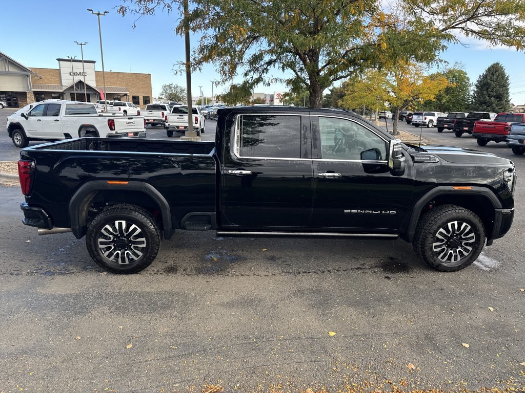 Used 2025 GMC Sierra 3500 Denali Ultimate AWD/4WD image 8