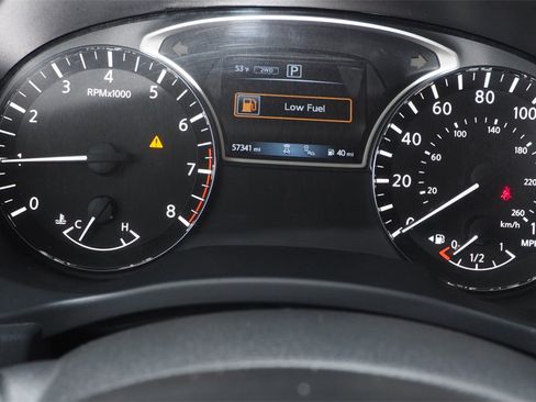 Used 2020 Nissan Pathfinder SL w/ Cargo Package image 23