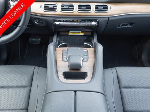 Used 2025 Mercedes-Benz GLE 450 4MATIC image 26