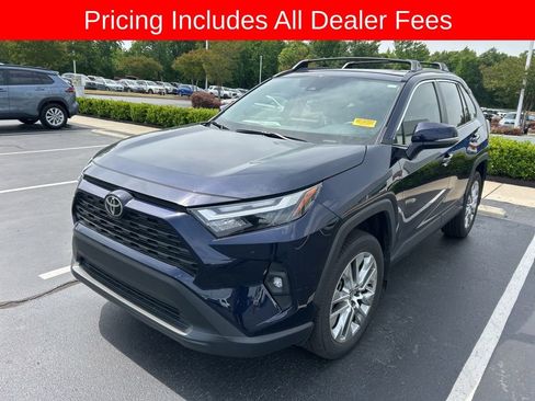 Used 2024 Toyota RAV4 XLE Premium FWD image 11