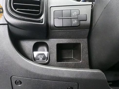 Used 2023 RAM ProMaster 2500 FWD image 18