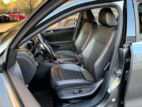 Used 2016 Volkswagen Jetta GLI SE image 7
