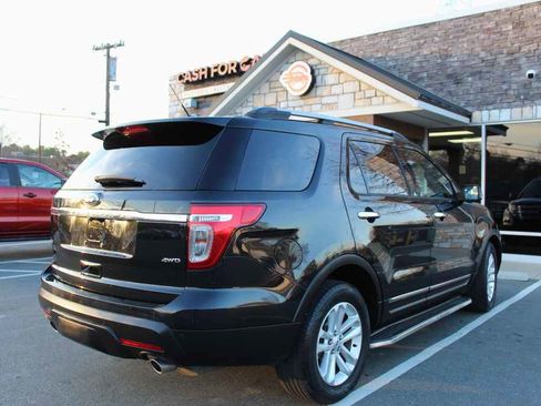 Used 2013 Ford Explorer XLT image 5