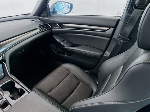 Used 2021 Honda Accord Sport image 23