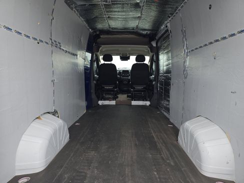 Used 2024 RAM ProMaster 2500 image 16
