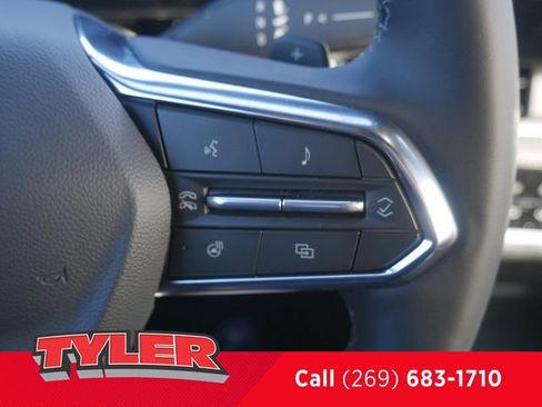 New 2026 Chevrolet Equinox LT w/ Convenience Package II image 28