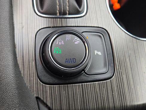 Used 2018 GMC Acadia SLT image 27