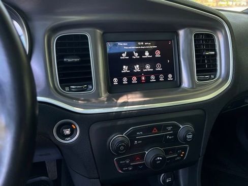 Used 2019 Dodge Charger SXT w/ Leather Interior Group RWD image 36