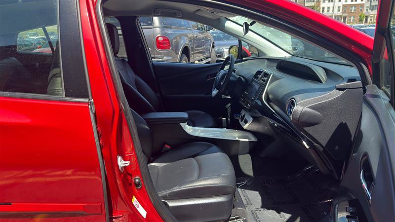 Used 2017 Toyota Prius Three Touring w/ Protection Package FWD image 13