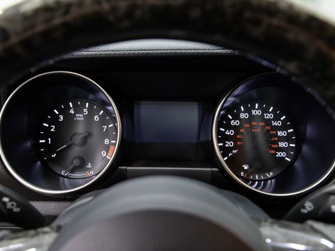 Used 2017 Ford Mustang Shelby GT350 RWD image 17