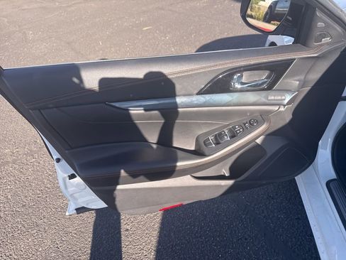 Used 2023 Nissan Maxima SR w/ Sport Mat Group FWD image 22