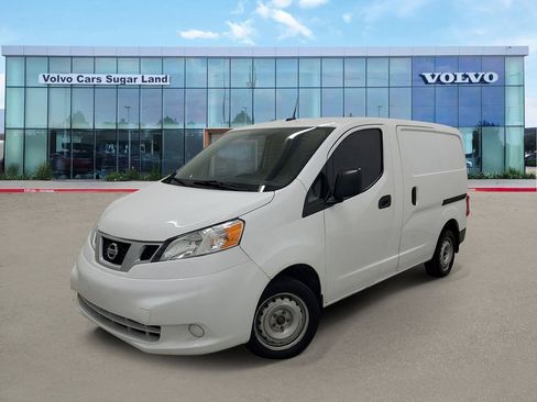 Used 2020 Nissan NV200 S image 1