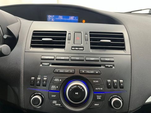 Used 2013 MAZDA MAZDA3 i SV image 17