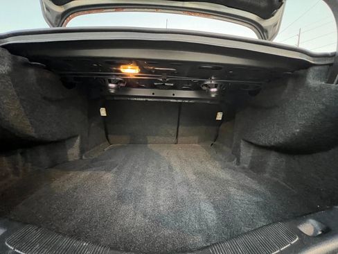 Used 2018 Ford Fusion SE w/ Fusion SE Technology Package image 11