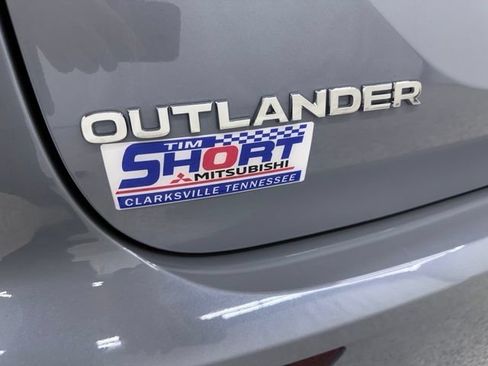 Used 2025 Mitsubishi Outlander SEL FWD image 10