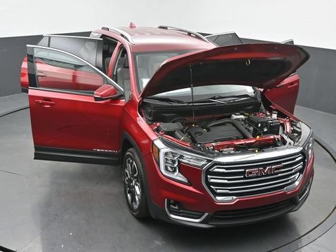 Used 2023 GMC Terrain SLT w/ LPO, Floor Liner Package FWD image 60