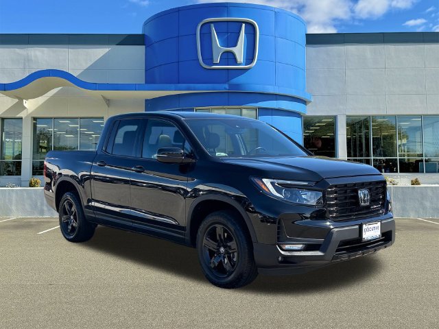 Used 2023 Honda Ridgeline Black Edition image 1