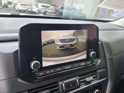 Certified 2024 Nissan Pathfinder S image 25