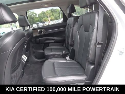 Certified 2022 Kia Sorento EX w/ Panoramic Sunroof Package FWD image 22