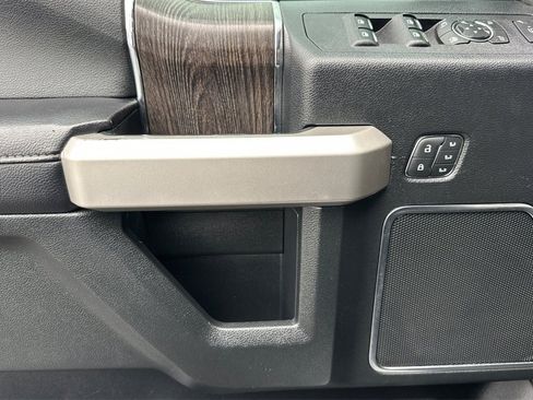 Used 2020 Ford F350 Lariat w/ Lariat Ultimate Package image 12