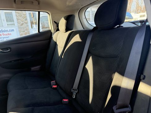 Used 2017 Nissan Leaf SV FWD image 18