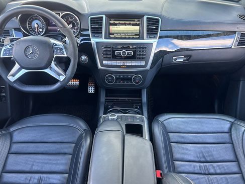 Used 2015 Mercedes-Benz GL 63 AMG 4MATIC image 14