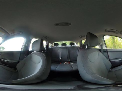 Used 2025 Kia K4 FWD image 41
