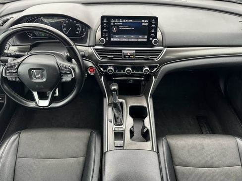 Used 2018 Honda Accord Sport image 14