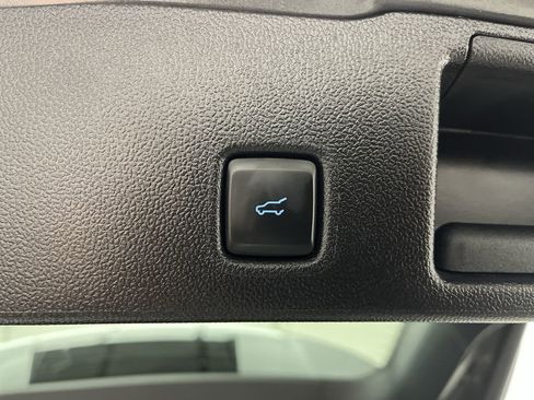 Used 2025 Ford Escape Platinum image 30