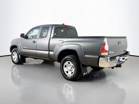 Used 2012 Toyota Tacoma 4x4 Access Cab V6 w/ SR5 Pkg image 5