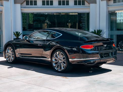 Used 2023 Bentley Continental GT Mulliner AWD/4WD image 3