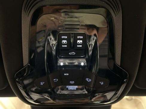 Used 2024 Alfa Romeo Giulia Veloce image 25